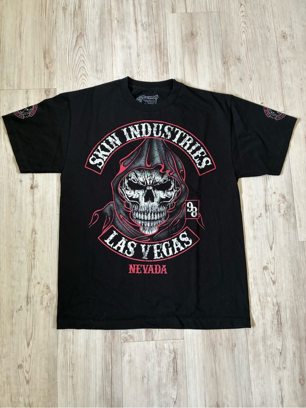 Vintage Skin Industries Las Vegas Skull Graphic T-Shirt